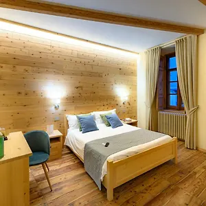 https://antica-residenza-centro-storico.it-lombardy.com